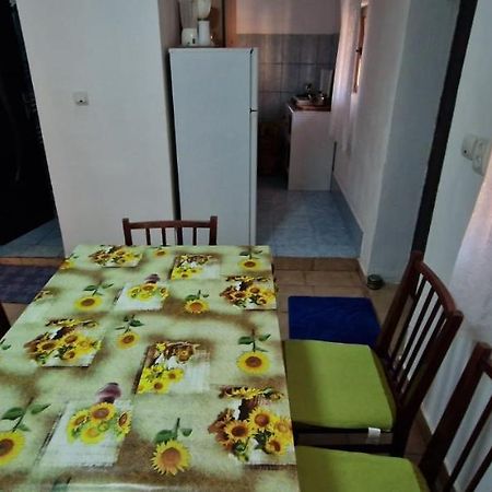 Pensiunea Casa Andreea Novaci-Straini Luaran gambar